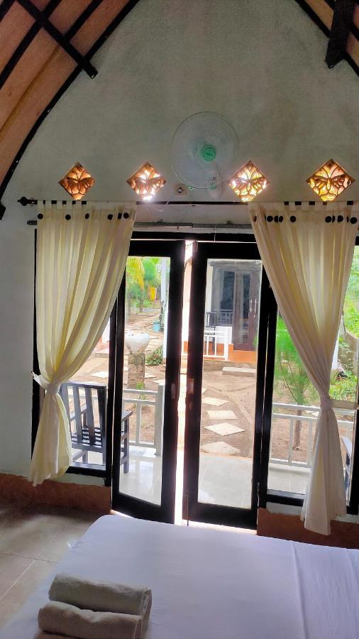 Meno Lodge Gili Meno Kültér fotó